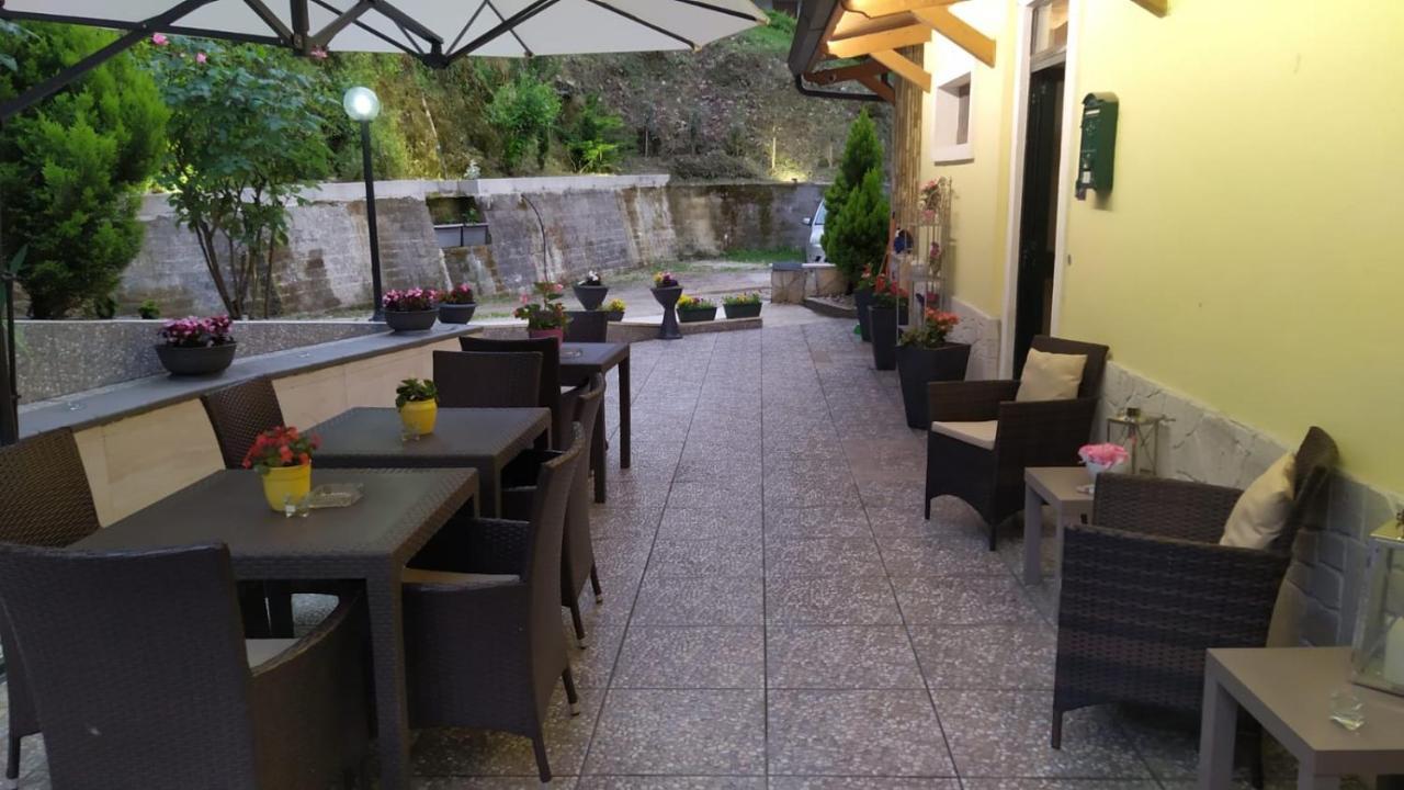 Il Roseto Bed & Breakfast Frosinone Exterior foto