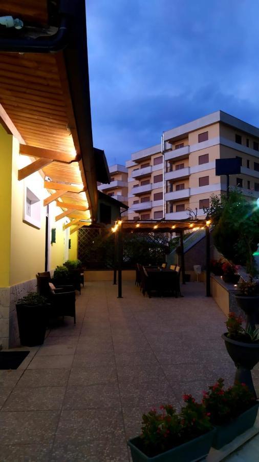 Il Roseto Bed & Breakfast Frosinone Exterior foto
