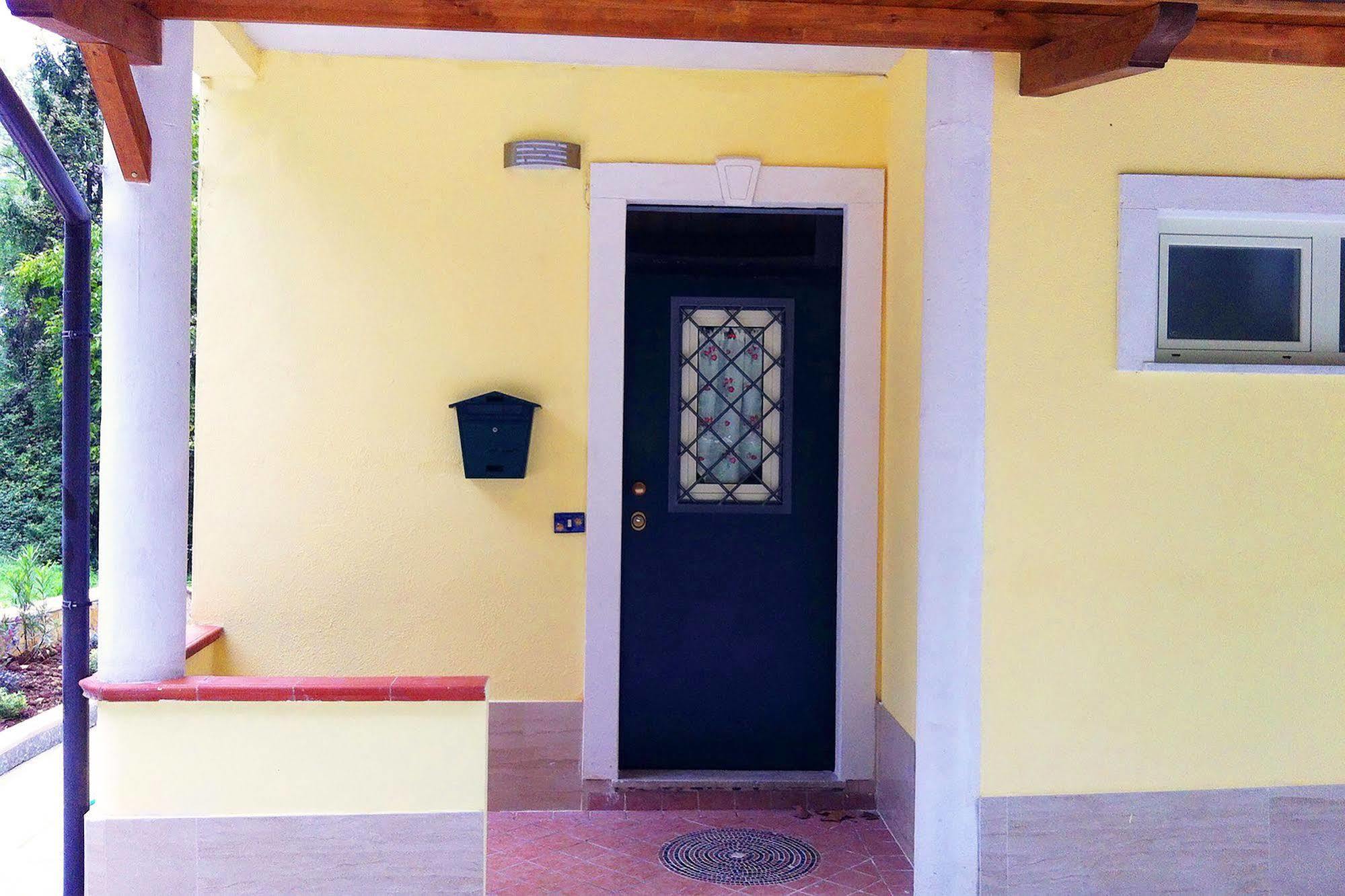 Il Roseto Bed & Breakfast Frosinone Exterior foto