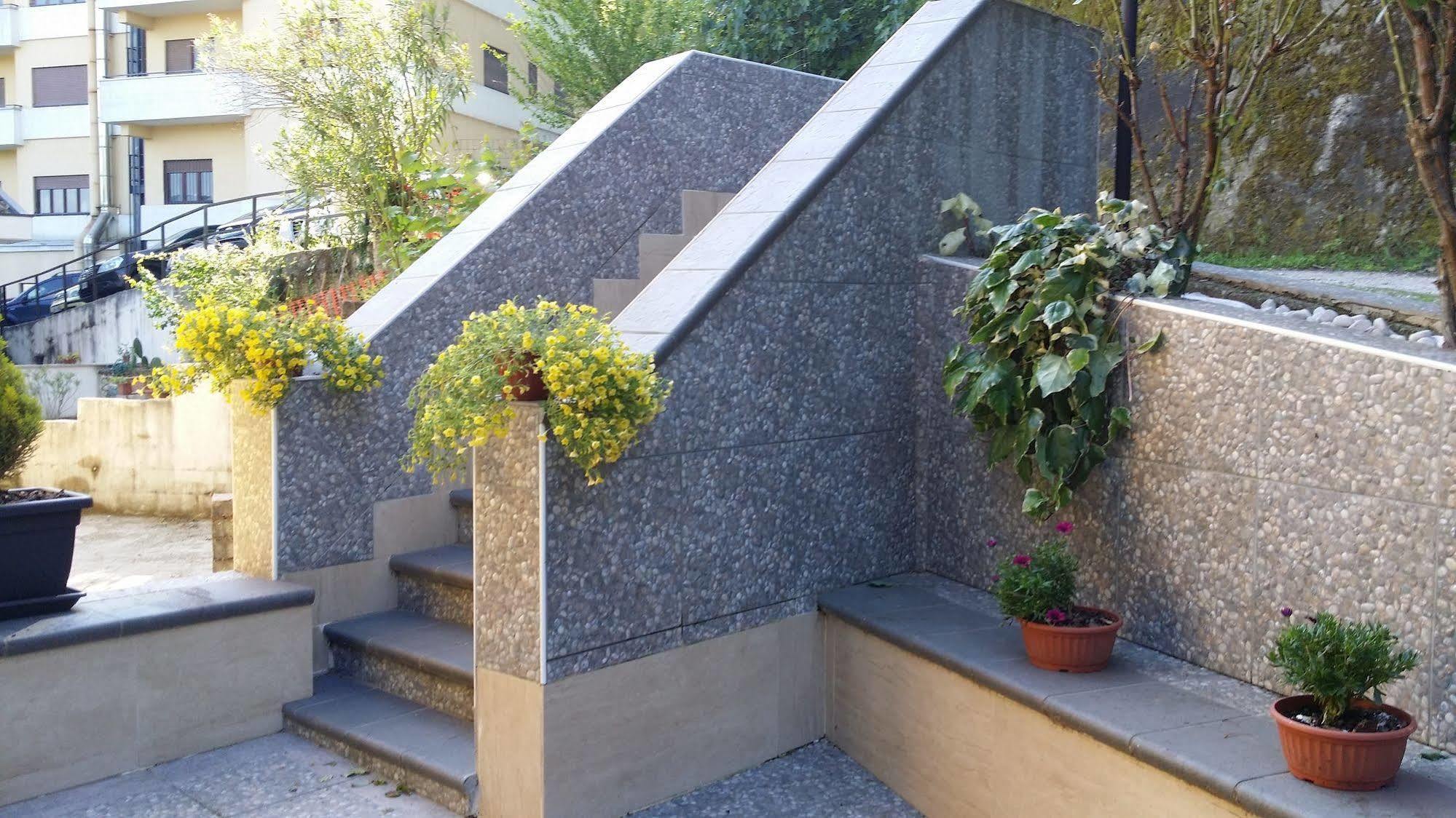 Il Roseto Bed & Breakfast Frosinone Exterior foto